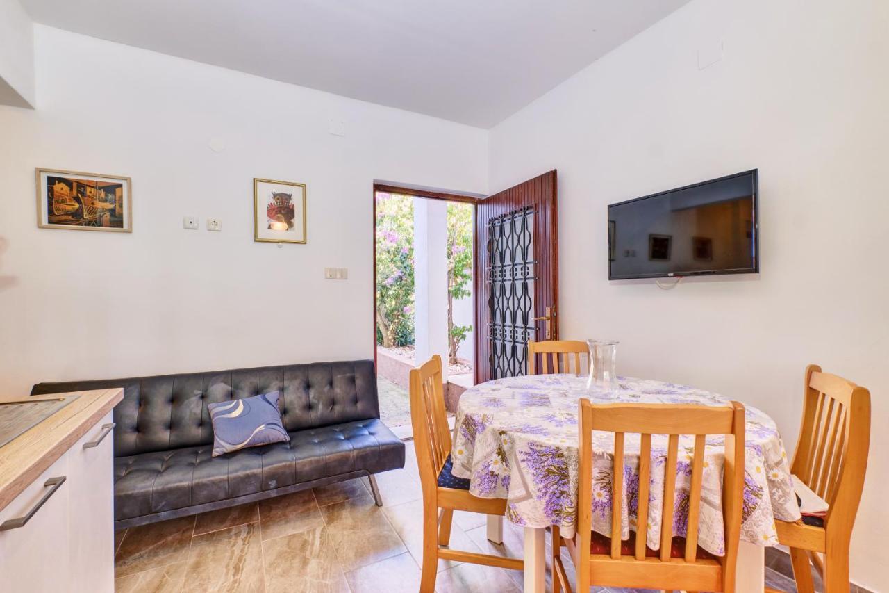 Eco Secluded Apartments Zabodarski Cunski Exterior photo