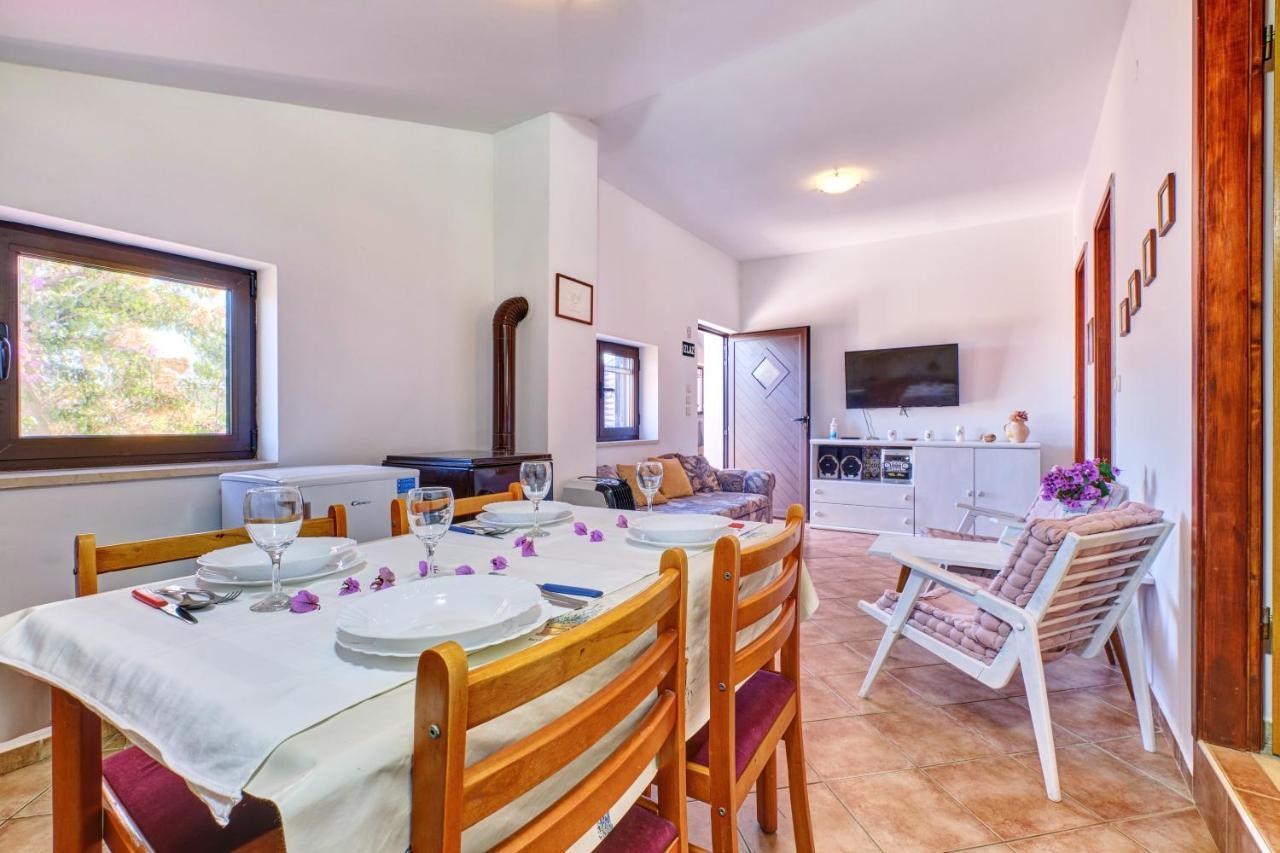 Eco Secluded Apartments Zabodarski Cunski Exterior photo