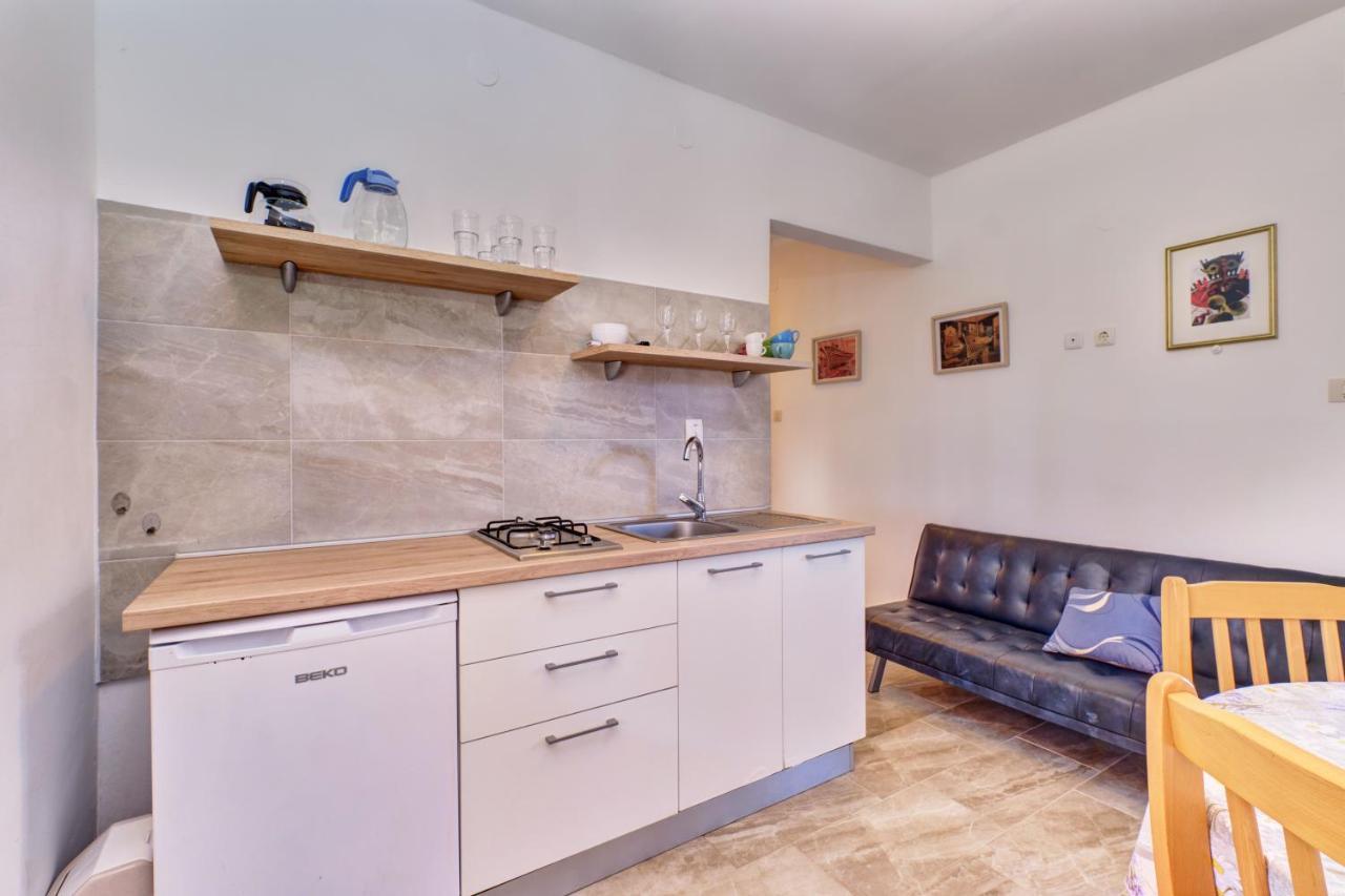 Eco Secluded Apartments Zabodarski Cunski Exterior photo
